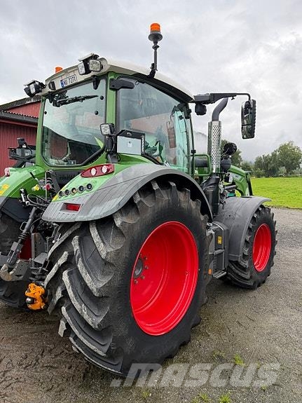 Fendt 516 Gen3 Трактори