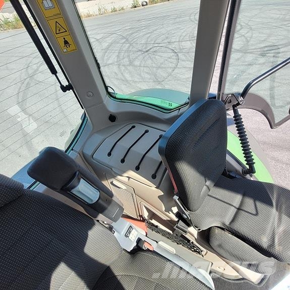 Fendt 516 Profi Plus الجرارات