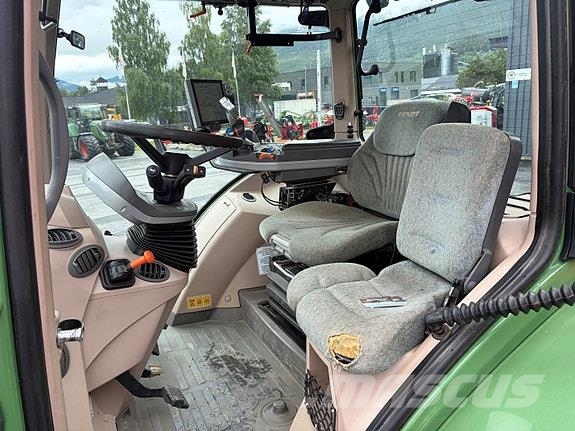 Fendt 516 Profiplus الجرارات