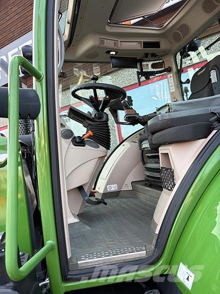 Fendt 516 Vario Profi Plus Tractoren
