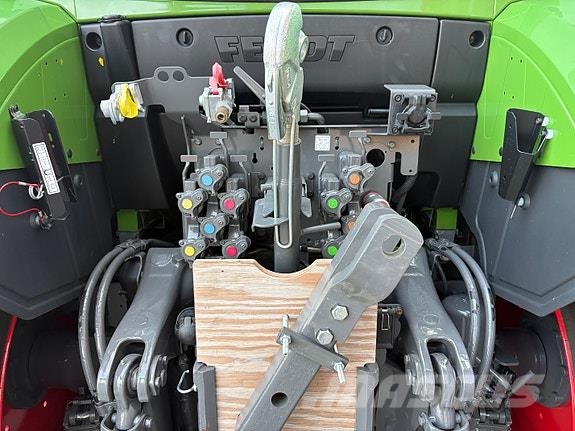 Fendt 516 Vario Profi Plus Tractoren