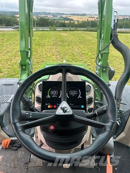 Fendt 620 VARIO الجرارات