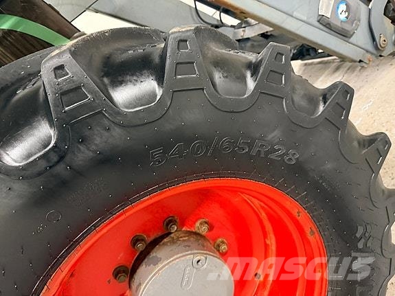 Fendt 716 Vario Трактори