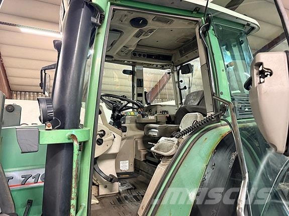 Fendt 716 Vario Трактори
