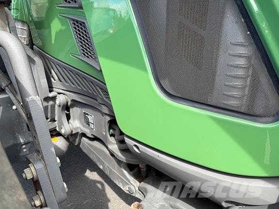 Fendt 718 الجرارات