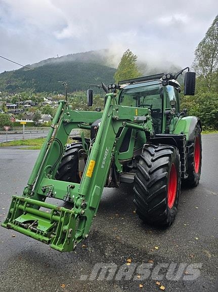 Fendt 718 Vario Traktorer