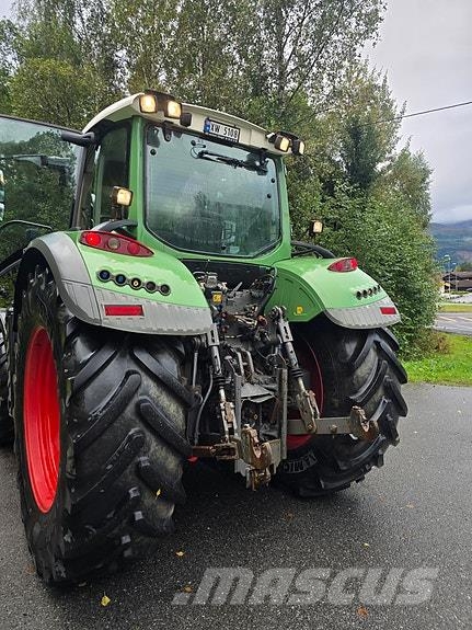 Fendt 718 Vario Traktorer