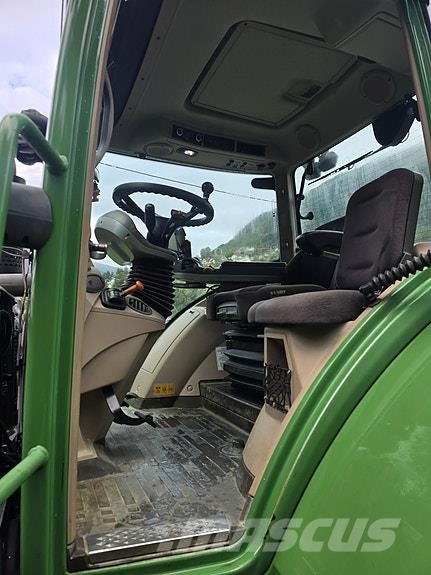 Fendt 718 Vario Traktorer
