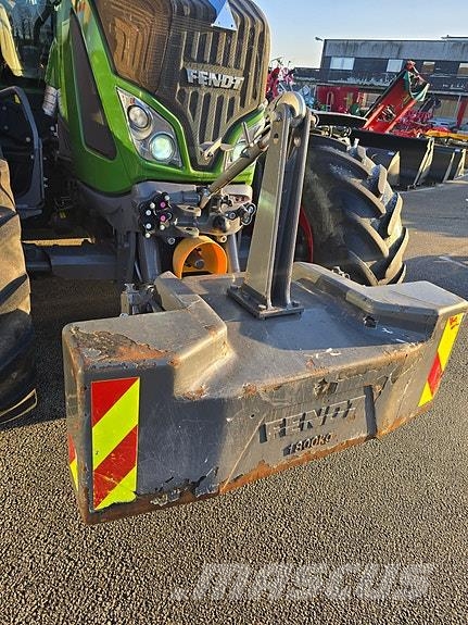 Fendt 720 Profi Tractors
