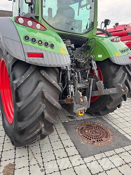 Fendt 720 Profi Plus الجرارات