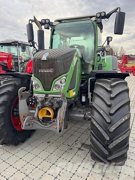 Fendt 720 Profi Plus الجرارات