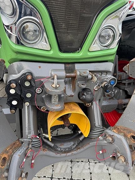 Fendt 720 Profi Plus الجرارات