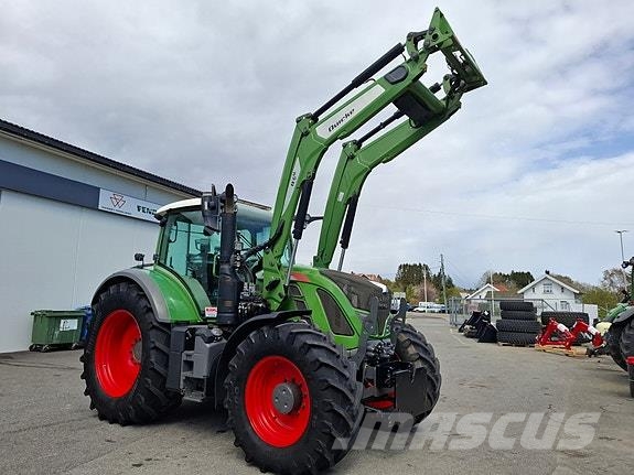 Fendt 720 Vario Трактори