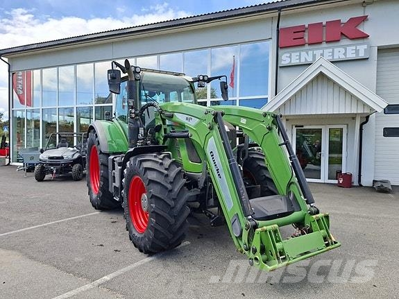 Fendt 720 Vario Трактори