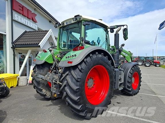 Fendt 720 Vario Трактори