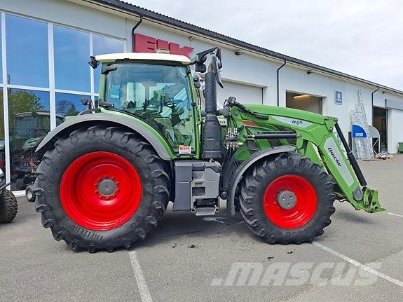 Fendt 720 Vario Трактори