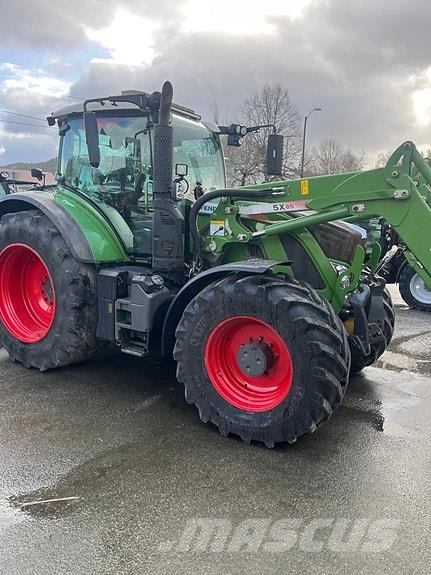 Fendt 720 Vario S4 Трактори