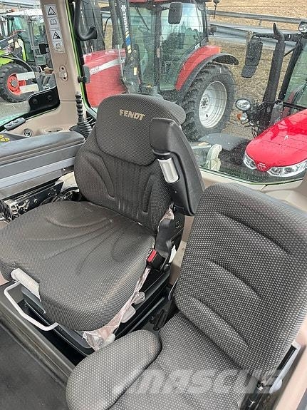 Fendt 720 Vario S4 Трактори