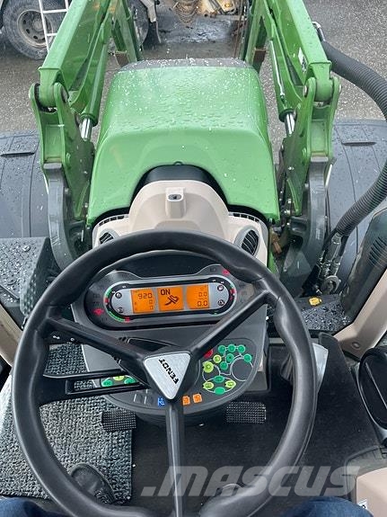 Fendt 720 Vario S4 Трактори