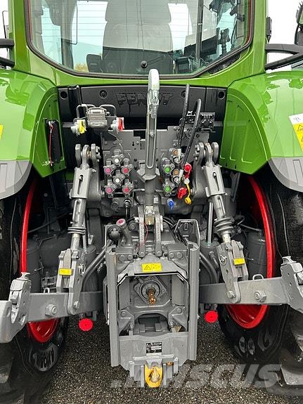 Fendt 724 Profi plus الجرارات