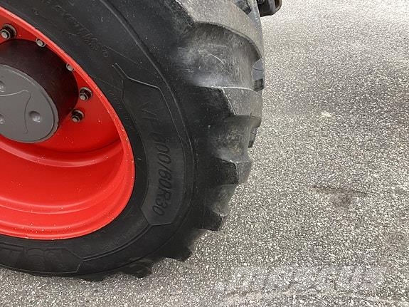 Fendt 724 Profi Pluss Traktorji