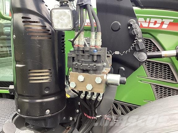 Fendt 724 Profi Pluss Traktorji
