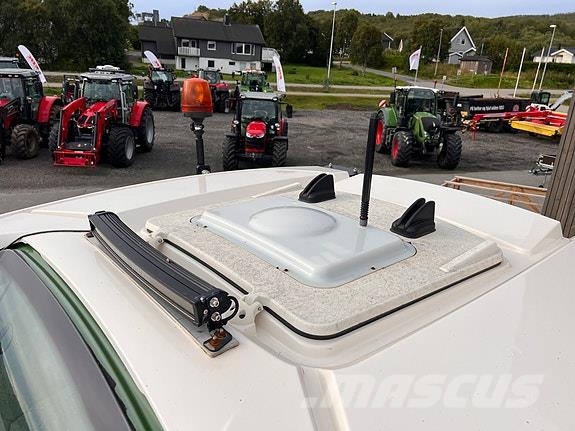 Fendt 724 S4 Трактори