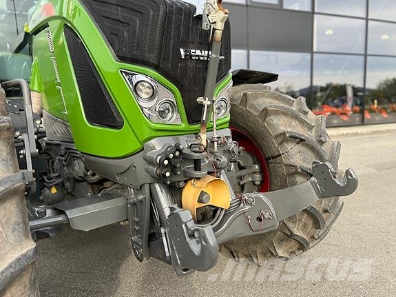 Fendt 724 S4 Трактори