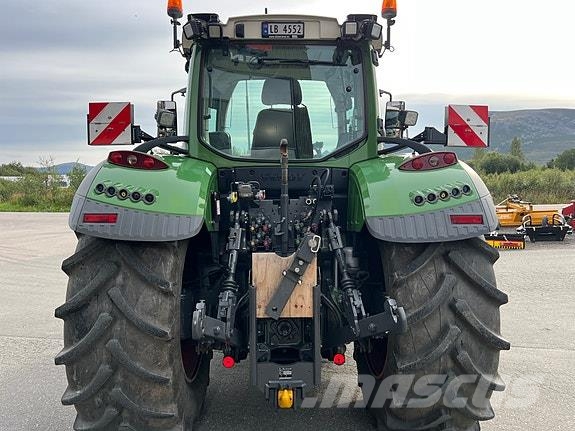 Fendt 724 S4 Трактори