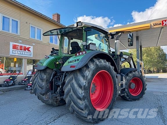 Fendt 724 Vario Traktoren
