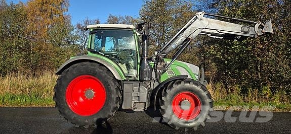 Fendt 724 VARIO Tractors