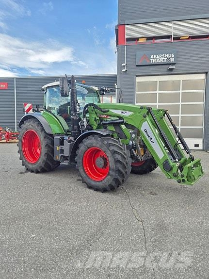 Fendt 724 VARIO Tractoren