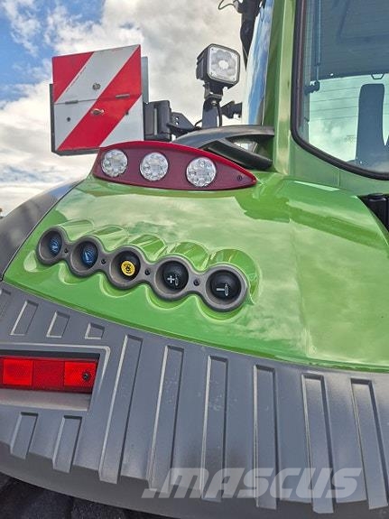 Fendt 724 VARIO Tractoren