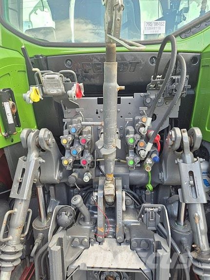 Fendt 724 VARIO Tractoren