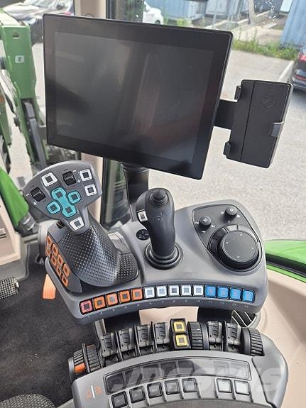 Fendt 724 VARIO Tractoren