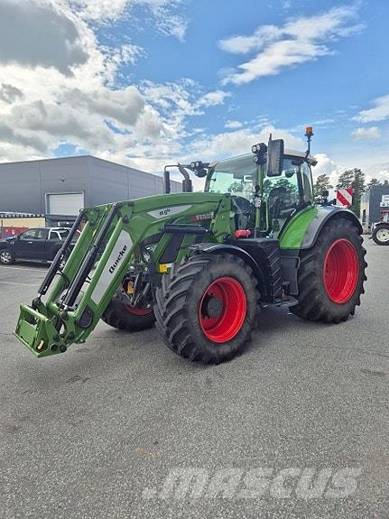 Fendt 724 VARIO Tractoren
