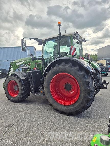 Fendt 724 VARIO Tractoren