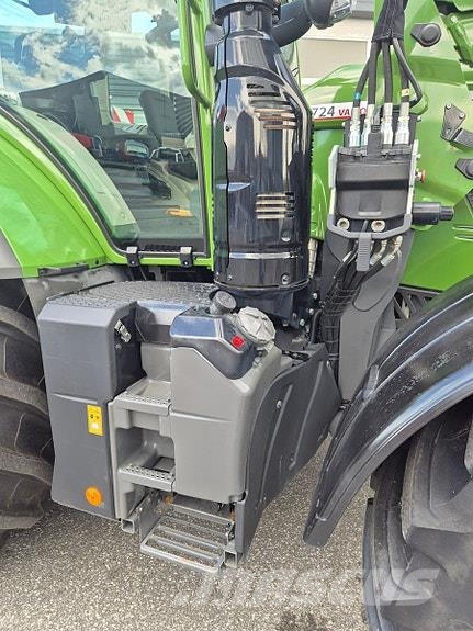 Fendt 724 VARIO Tractoren