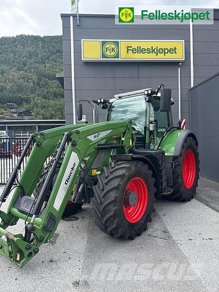 Fendt 724 VARIO Traktoren
