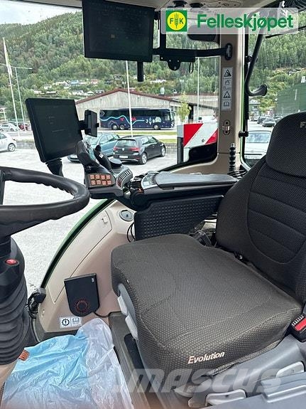 Fendt 724 VARIO Traktoren