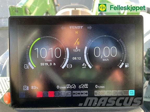 Fendt 724 VARIO Traktori