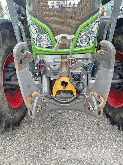 Fendt 724 VARIO Traktoren