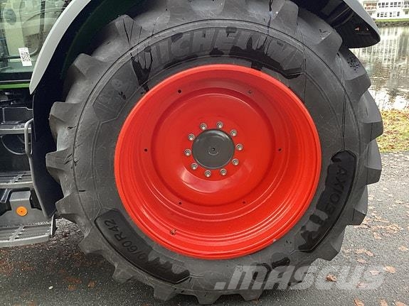 Fendt 724 VARIO premium‑traktor Traktoren