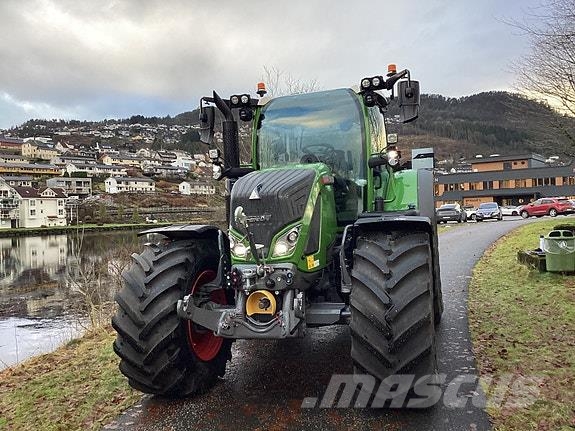Fendt 724 VARIO premium‑traktor Traktoren