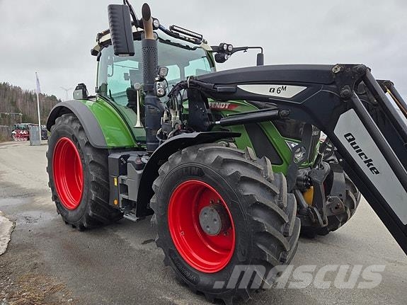 Fendt 724 Vario Profi+ Tractoren