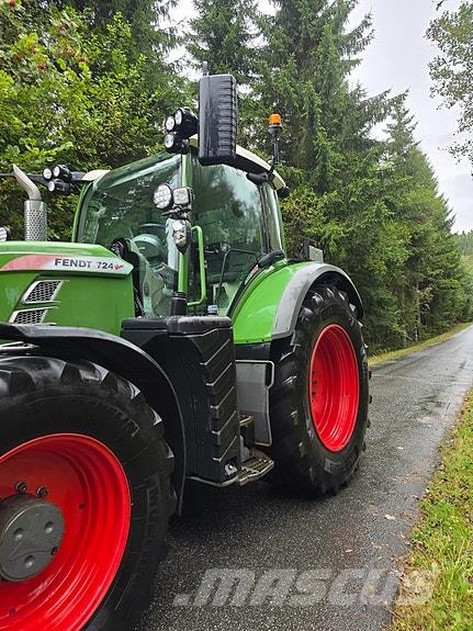 Fendt 724 Vario S4 Traktorer