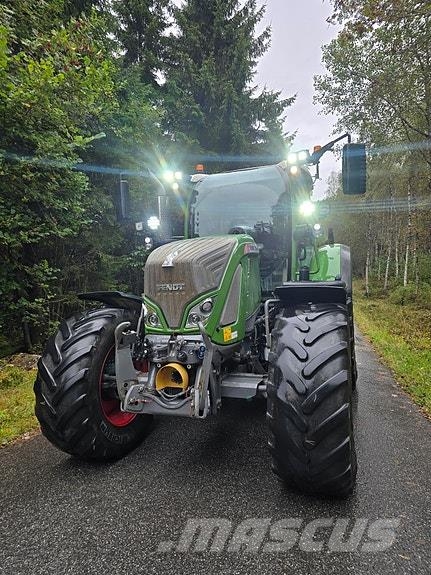 Fendt 724 Vario S4 Traktorer