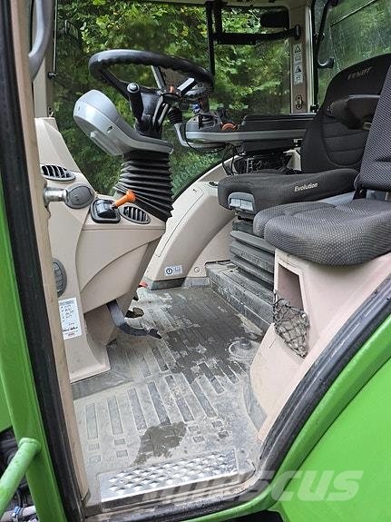 Fendt 724 Vario S4 Traktorer