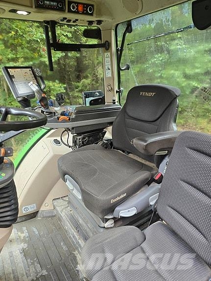 Fendt 724 Vario S4 Traktorer
