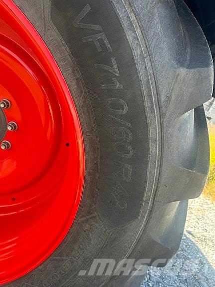 Fendt 728 PROFI PLUS Трактори